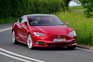 Tesla Model S 100D (UK) '2017